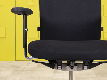 Офисное кресло для персонала на колесах ID Soft Vitra Ткань Чёрный Швеция_КПТЧ2-271123