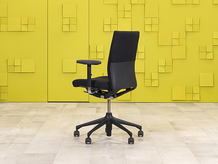 Офисное кресло для персонала на колесах ID Soft Vitra Ткань Чёрный Швеция_КПТЧ2-271123