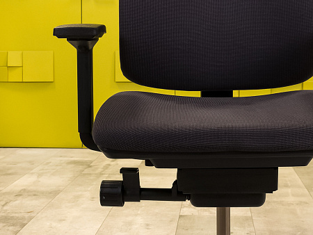 Офисное кресло для персонала на колесах Steelcase Ткань Серый Франция_КПТС-190824