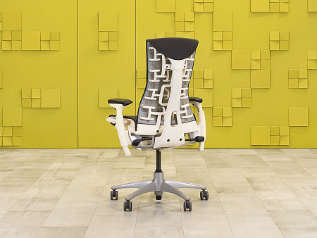 Офисное кресло руководителя на колесах Embody Herman Miller Ткань Серый США_КРТС-15032